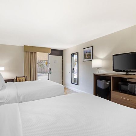Quality Inn & Suites St Augustine Beach Area 圣奥古斯丁海滩 外观 照片