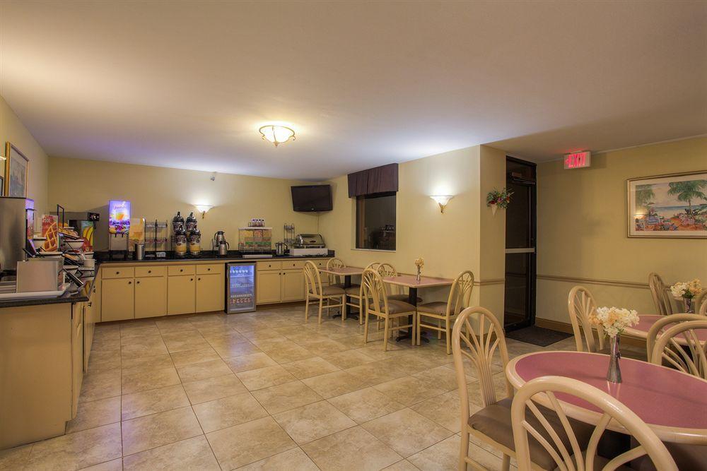 Quality Inn & Suites St Augustine Beach Area 圣奥古斯丁海滩 外观 照片