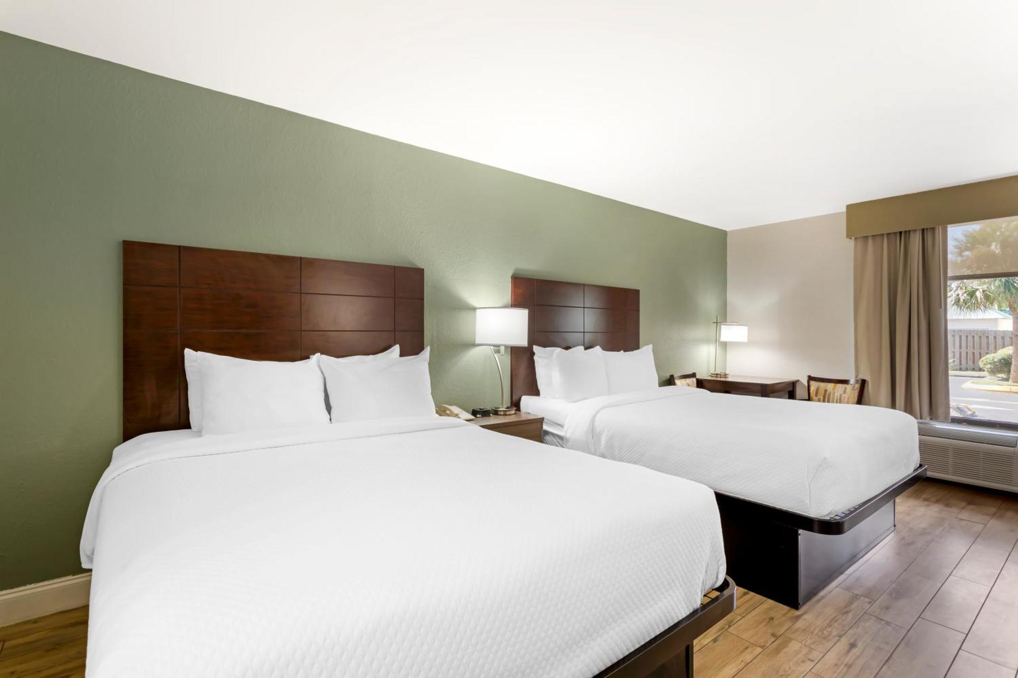 Quality Inn & Suites St Augustine Beach Area 圣奥古斯丁海滩 外观 照片