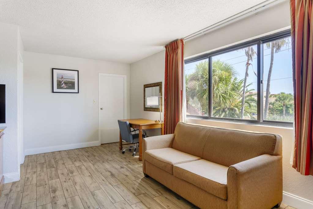 Quality Inn & Suites St Augustine Beach Area 圣奥古斯丁海滩 客房 照片