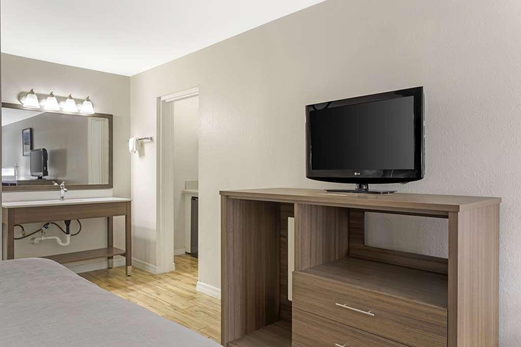 Quality Inn & Suites St Augustine Beach Area 圣奥古斯丁海滩 客房 照片